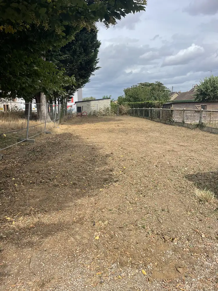 Entretien terrain Anet 28260